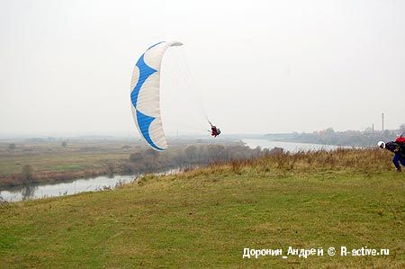 Тренировочные полеты в Рязани около моста через Оку.